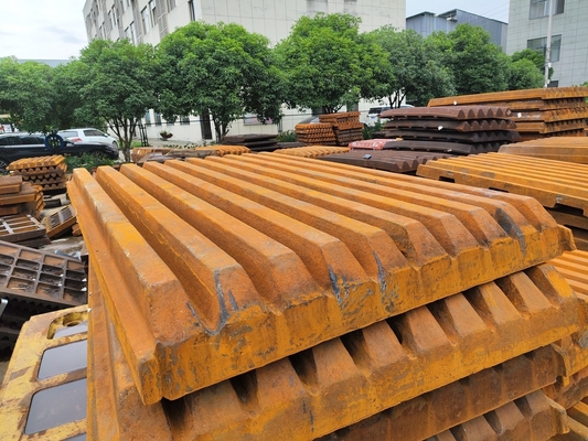 Steinbrecher-Ersatzteile PE750*1060 der Maschinen-CJ412 reparierten Bewegliches