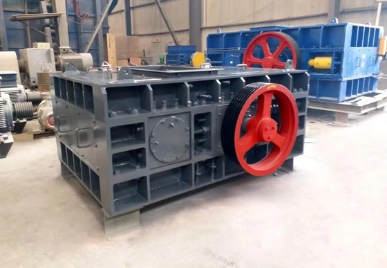 Doppelscheibe-Zerkleinerungsmaschine 70 des Erz-zwei Tollerbreite t/h 600mm für die Sand-Herstellung