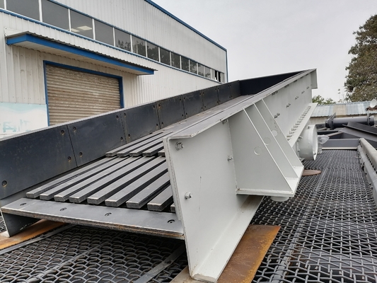 Kohlenstoffstahl, der Schwingungs-Graubär-Zufuhr Pan Feeders ZSW420*110 vibriert
