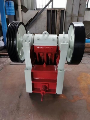 Bergbau-des kleinen Maßstabs des Backenbrecher-15Kw der Maschinen-5-20 TPH Felsen-Zerkleinerungsmaschine PE250*400