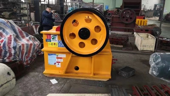 Bergbau-des kleinen Maßstabs des Backenbrecher-15Kw der Maschinen-5-20 TPH Felsen-Zerkleinerungsmaschine PE250*400