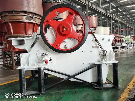 100Kw, das Backenbrecher C106 der Fräsmaschine-8474209000 im Steinbruch und im Bergbau zerquetscht