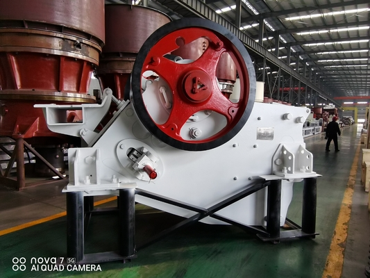 Pev-C Serie Backenbrecher, gewinnend, Ausrüstung mit v-Art Hohlraum aussortierend