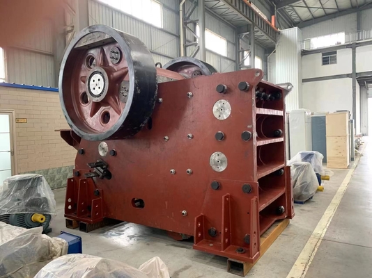 Kalkstein des Riverstone-Basalt-Backenbrecher-250Kw, der Ausrüstung zerquetscht