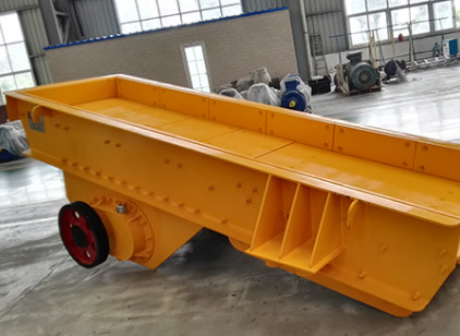 Vibrations-Tray Feeder Quarry Hopper ZSW Reihen-vibrierende Zufuhr 500 TPH 30KW