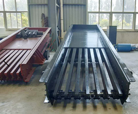 Bergbausteinfelsen der Backenbrecher-magnetischer Vibrationszufuhr-ZSW1360 600 TPH, Erschütterungszufuhr, lineare vibrierende Zufuhr