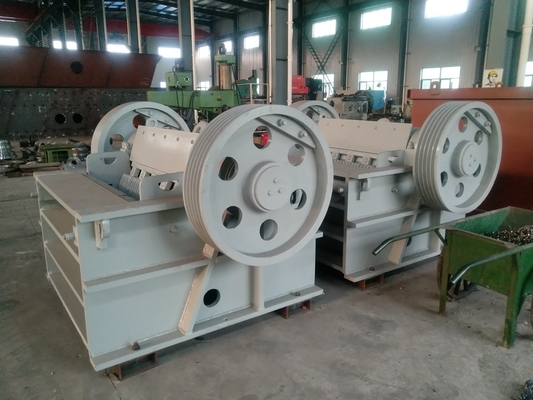 Kapazitäts-Steinbruch-Felsen-Zerkleinerungsmaschine des Backenbrecher-37Kw große der Maschinen-PE400*600