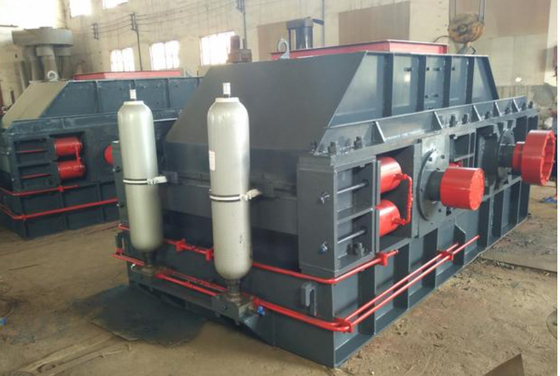 Kohlen-Kalkstein Clay Brick Crushing Machine Durchmesser der Zerkleinerungsmaschine der Doppelscheibe-2PG1560 1500mm